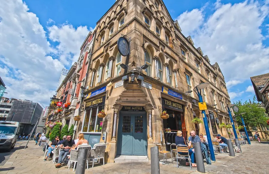 Mitre Hotel Manchester City Centre-1